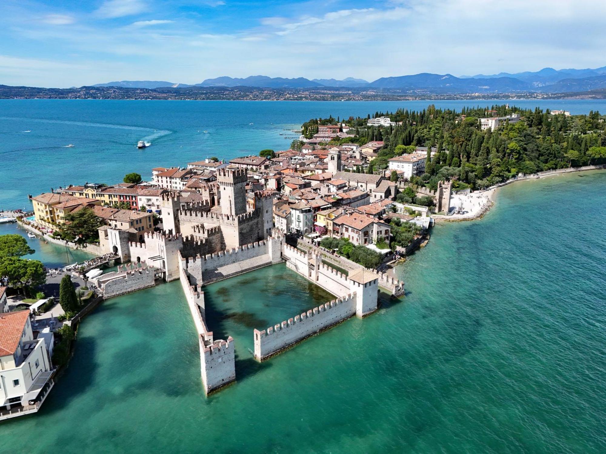Locanda Carolina Mastino Scala Sirmione Exterior foto