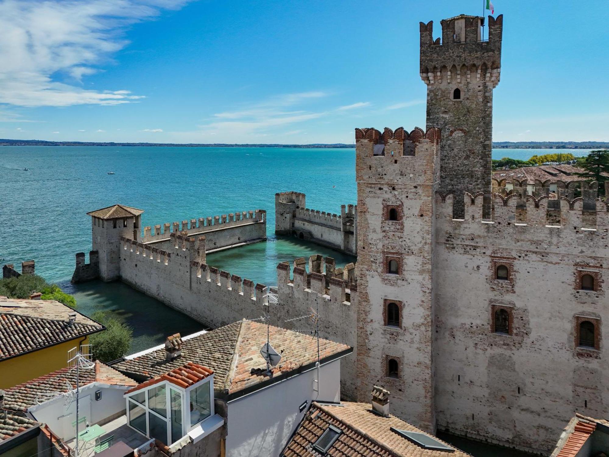 Locanda Carolina Mastino Scala Sirmione Exterior foto